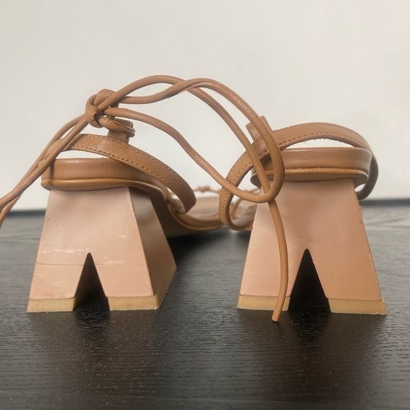 Alohas Juniper Sandal in Camel Size 38 *Missing strap‎ - Picture 7 of 15